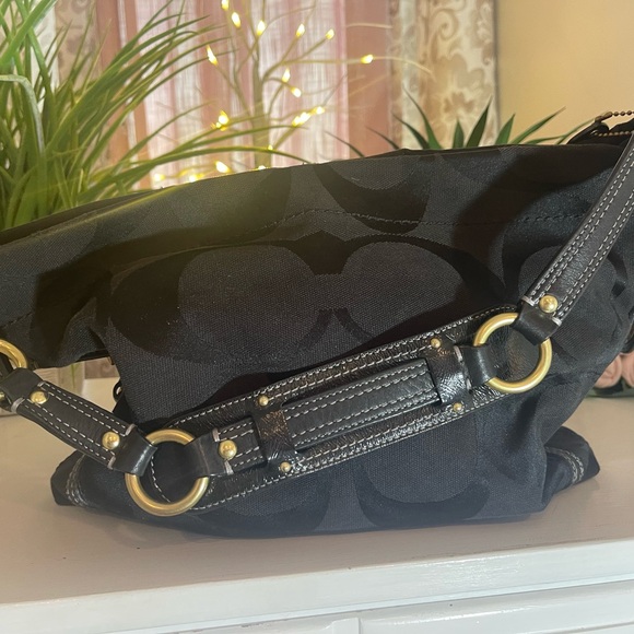 MAKE ME AN OFFER ::: COACH bag - 9” high with dust bag included - Picture 1 of 13